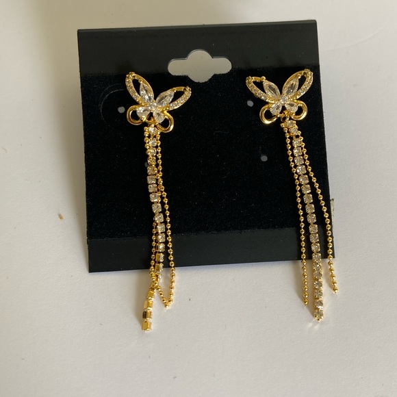 Jewelry - 18 k gold plated dangle earrings